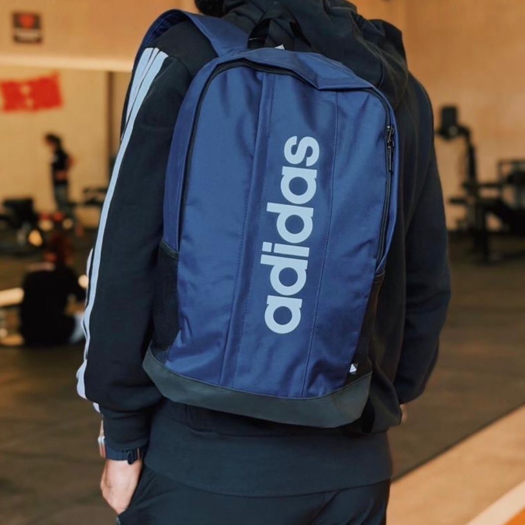 VOLTOU A MOCHILA DA ADIDAS