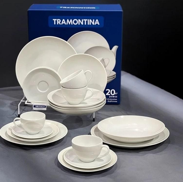 PARE DE COMER EM PRATO DE PLÁSTICO