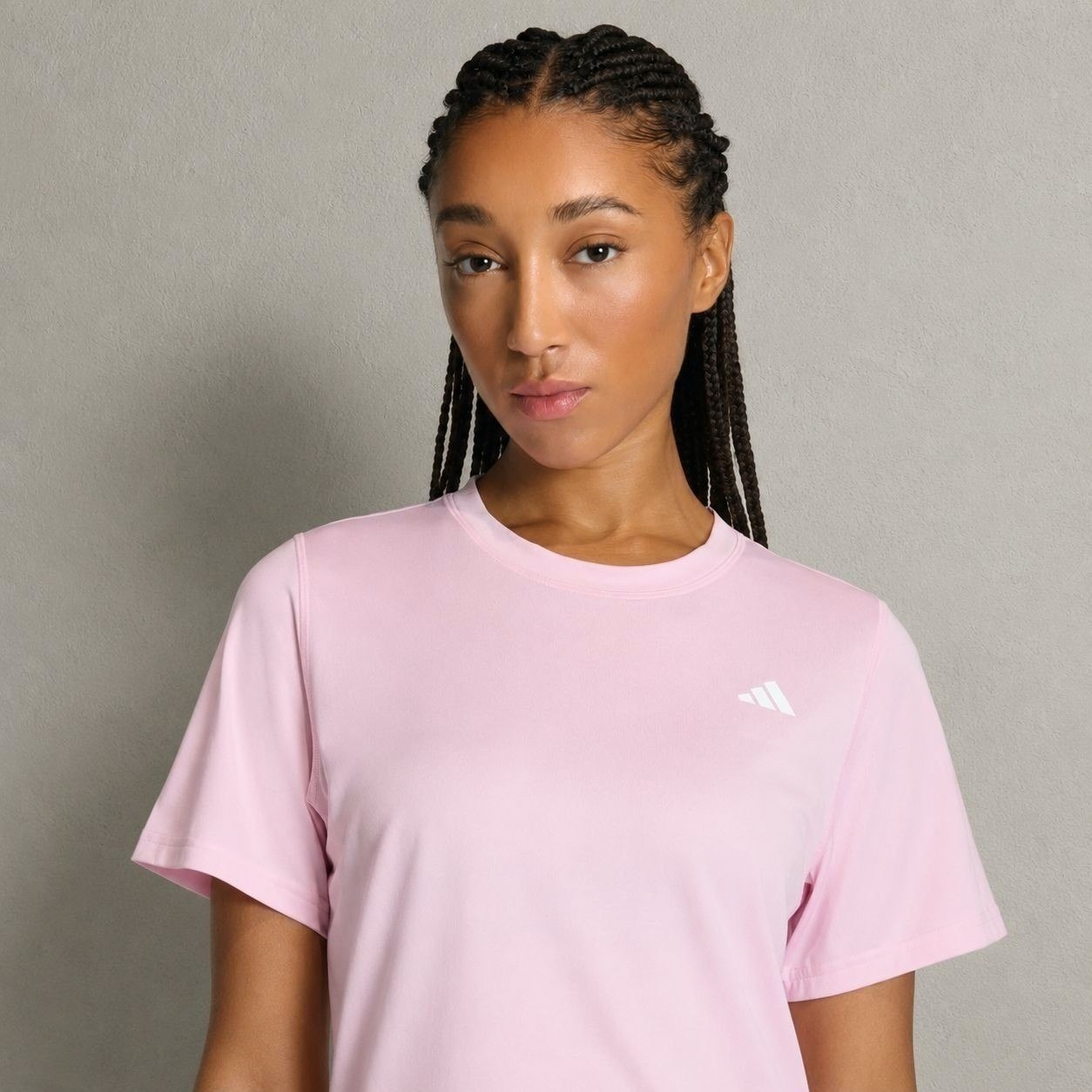 ADIDAS MINIMALISTA PRA ELAS