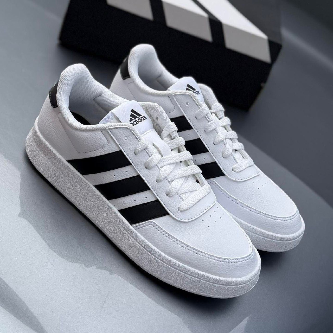 CLÁSSICO DA ADIDAS PRAS MENINAS