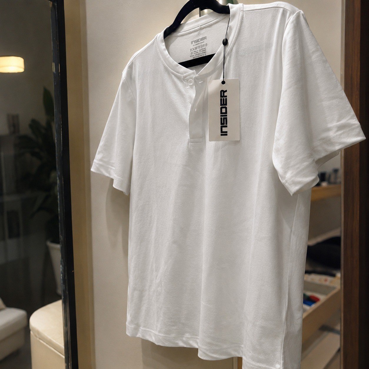 VOLTOU A HENLEY DA INSIDER