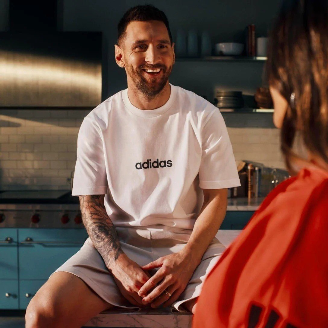ADIDAS MINIMALISTA
